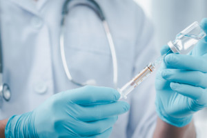Od 3 stycznia 2022 nowe schematy mieszania szczepionek