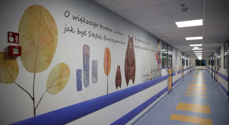 Wnętrze Uniwersyteckiego Szpitala Dziecięcego w Krakowie Fot. PAP/Łukasz Gągulski OZZL wnioskuje do NIK o kontrolę wyceny świadczeń w szpitalach dziecięcych