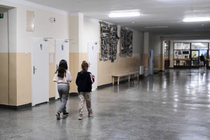 Rada Medyczna chce obostrzeń. Rząd odmawia. Gdzie logika? Niedzielski wyjaśnia