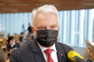 Projekt ustawy o weryfikacji covidowej znów utknął w Sejmie? Tym razem chodzi o ozdrowieńców