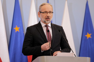 Ministerstwo Zdrowia pokazało strategię walki z pandemią. Co zawiera dokument?
