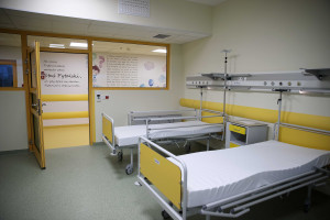 Kryzys w szpitalu w Krakowie-Prokocimiu zażegnany. Lekarze przyjęli propozycję dyrekcji, placówka wznawia normalną pracę