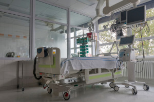 Minister Niedzielski zapowiada redukcję liczby łóżek covidowych w szpitalach