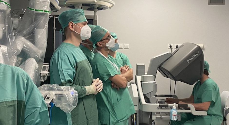 WIM: Pierwsza w Polsce operacja torakochirurgiczna z wykorzystaniem robota Da Vinci