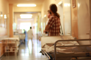 28 medyków z Białorusi i Ukrainy w polskim szpitalu. Odpowiedź na braki kadrowe