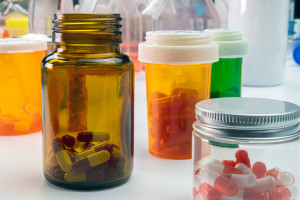 Polacy wykupują leki na zapas. Będzie racjonowanie w aptekach?