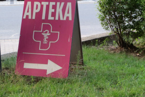 Ukraińscy farmaceuci do polskich aptek? Jest awantura