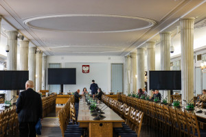 22 marca braki leków i poprawki do specustawy w Sejmie. RETRANSMISJA