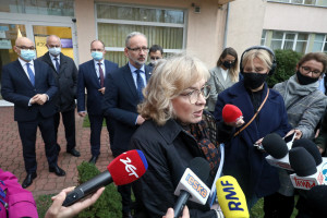 Nowe wynagrodzenia w ochronie zdrowia. Maria Ochman: ustawa obnażyła patologie