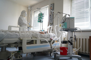 Wojewoda o końcu szpitali covidowych: od 1 kwietnia pacjenci leczeni w zwykłych szpitalach