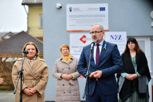 Minister Niedzielski zapowiada dodatkowe 200 mln zł na psychiatrię dziecięcą. 