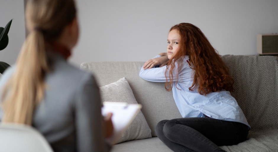 Jest 3 902 lekarzy psychiatrów dla dorosłych, a tylko 455 specjalizuje się w psychiatrii nieletnich Fot. Shutterstock Psychiatrów dziecięcych jest tylko 455. Waldemar Kraska: kolejne zmiany jesienią 2022 roku