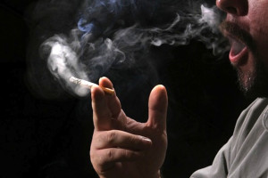 Eksperci: medycyna potrafi pomóc w rzuceniu palenia