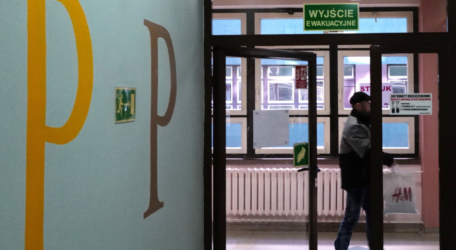 WSS nr 3 w Rybniku. Problem z obsadą oddziału chirurgii nadal nierozwiązany. Fot. PAP Andrzej Grygiel Szpital wojewódzki z dofinansowaniem. Brak chirurgów, wsparcie dostanie onkologia