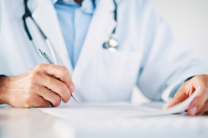 Do 1 sierpnia lekarze i farmaceuci mogą wnioskować o przystąpienie do Państwowego Egzaminu Specjalizacyjnego