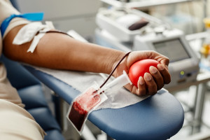 Kto może oddawać krew, a kto osocze? Najważniejsze zasady dla dawców