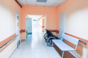 Związek Powiatów Polskich alarmuje: ceny energii dla szpitali wyższe od 400 do 700 procent