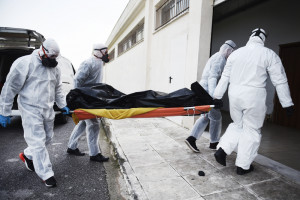 Leczenie gorączki krwotocznej Ebola. WHO wydaje nowe wytyczne i wzywa do zwiększenia dostępności leków