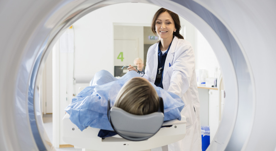 Szpital w Pleszewie uruchomi nowy rezonans magnetyczny. Najpierw w kontenerze