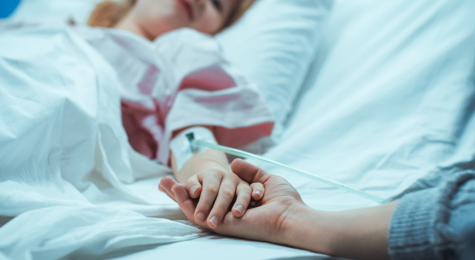 Każdego roku powoduje śmierć 11 milionów ludzi. Jej objawy bywają bagatelizowane. Szczególnie narażone na sepsę są dzieci Fot. Shutterstock Każdego roku powoduje śmierć 11 milionów ludzi. Jej objawy bywają bagatelizowane