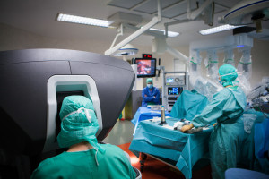 Polska Federacja Szpitali o rynku robotyki chirurgicznej: totalne przyspieszenie