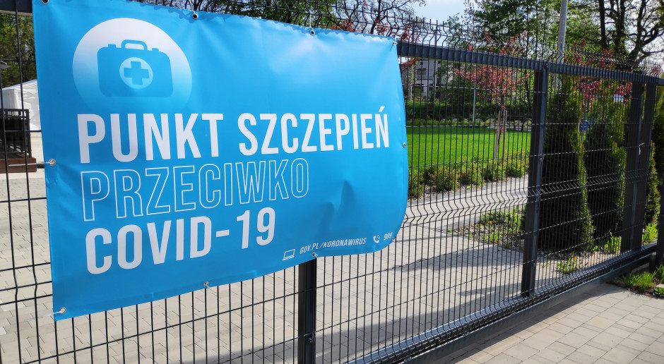 Ministerstwo Zdrowia zapowiedziało nową kampanię szczepień przeciw COVID-19 Fot. Shutterstock Rusza nowa kampania "Chcę zrozumieć" na temat szczepień przeciwko COVID-19