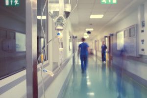 Kiedy ruszy mechanizm restrukturyzacyjny dla szpitali? NFZ: trwa przeliczanie wartości umów