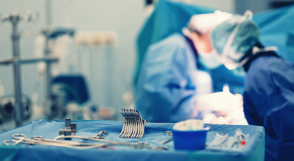 W szpitalu brakuje pielęgniarek instrumentariuszek. Fot. AdobeStock Brakuje pielęgniarek w szpitalu dziecięcym. Wykonywane są tylko zabiegi pilne