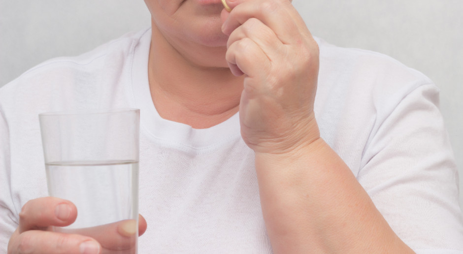 Nie należy przyjmować tabletek jodku potasu na zapas. Fot. Shutterstock Kiedy przyjęcie jodku potasu ma sens? Prof. Leszek Królicki tłumaczy