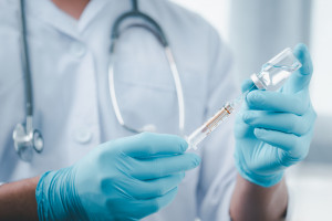 Gdańsk: Lekarze z GUMedu zachęcają do szczepień przeciwko grypie