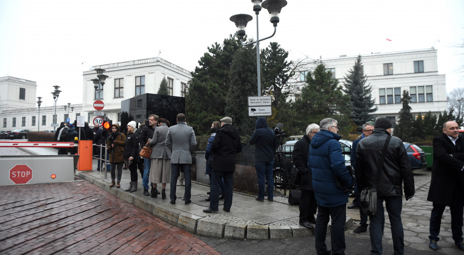 Dziś rezydenci pod Sejmem. Rozpoczynają kampanię "Bezpieczne Leczenie"