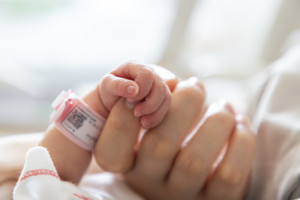 Eksperci: badania przesiewowe noworodków w kierunku choroby Pompego poprawią wyniki leczenia
