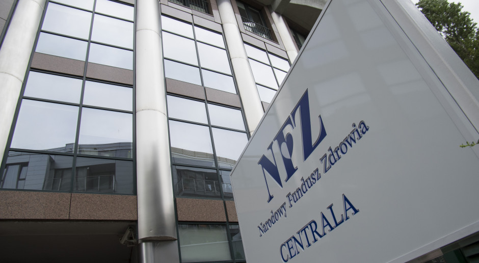 NFZ wydał 2,3 mln EKUZ w 2022 roku. Karta uprawnia do bezpłatnego leczenia za granicą Fot. PTWP NFZ wydał 2,3 mln EKUZ w 2022 roku. Karta uprawnia do bezpłatnego leczenia za granicą