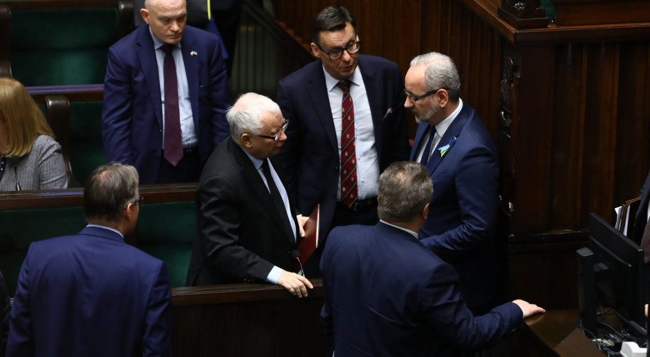 Sejm nie zgodził się na odrzucenie ustawy o zawodach lekarzy. Projekt dziś wraca do Komisji