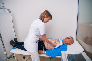 Pacjent w obliczu zawału serca – ścieżka diagnostyczno-terapeutyczna pacjenta z wysokim cholesterolem