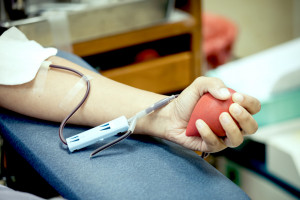 Narodowe Centrum Krwi do honorowych dawców: potrzebna wasza pomoc