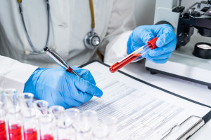 HIV. Leki przeciwwirusowe zabezpieczają dziecko przed zakażeniem przez matkę