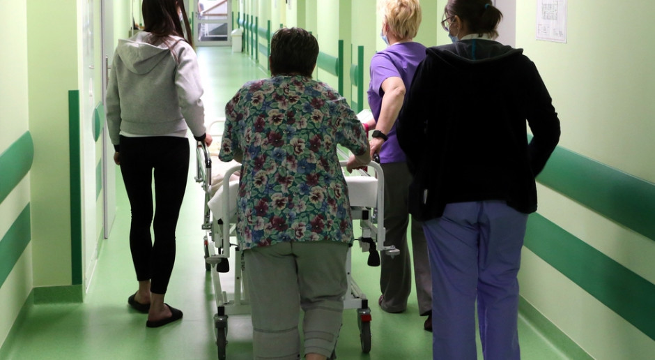 Brak chętnych na przejęcie oddziałów szpitala powiatowego w Piotrkowie Trybunalskim. NFZ: będzie nowy konkurs