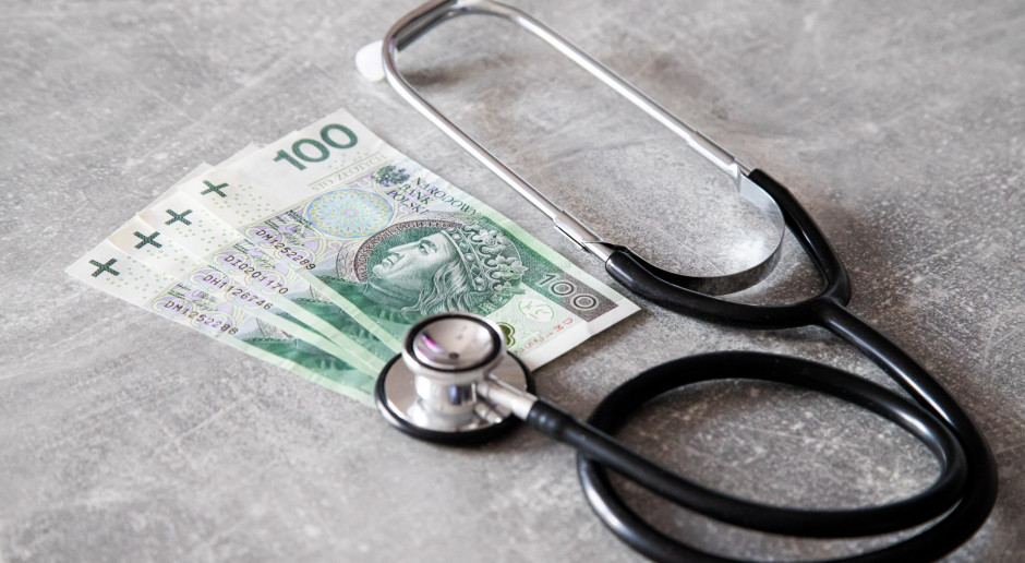 Obywatelski projekt o minimalnych wynagrodzeniach w służbie zdrowia trafił do komisji