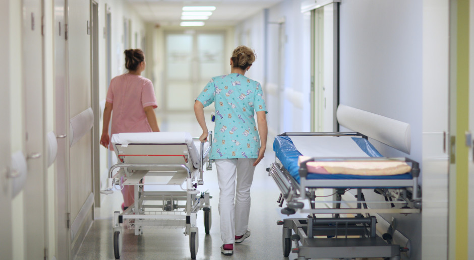 Rząd ustawą o jakości w opiece zdrowotnej zamierza wprowadzić nową procedurę akredytacyjną Fot. AdobeStock Akredytacja szpitali po nowemu. Będą zmienione wymagania i zasady jej udzielania