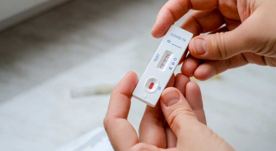 Bez testów trudno rozróżnić RSV od innych wirusów. Fot. Shutterstock "RSV jest najgroźniejszym patogenem dla najmłodszych dzieci". Są już testy nad szczepionką