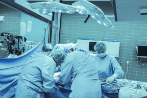 W 2022 roku w Polsce przeczepiono niemal 1,4 tys. narządów. Transplantologia odrabia straty z pandemii