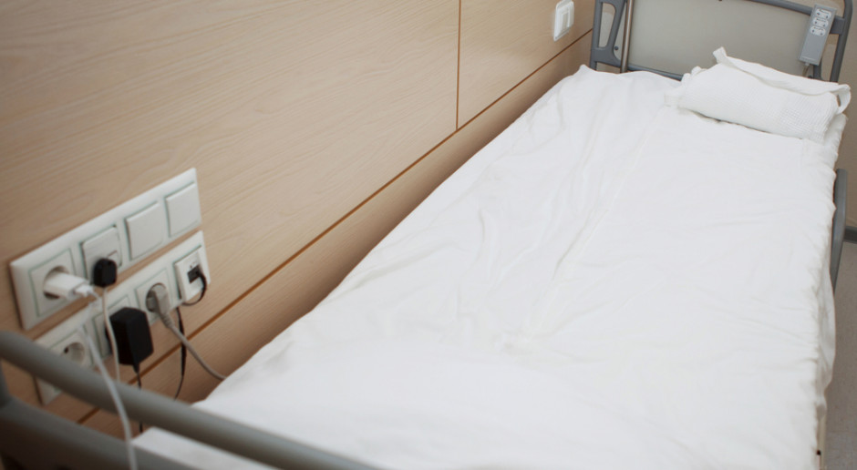 Szpital wstrzymał przyjęcia na oddział neurochirurgii i szuka lekarzy. Fot. Shutterstock Wszyscy lekarze odeszli: szpital nie przyjmuje na neurochirurgię. "Wpłynęło już 10 ofert"