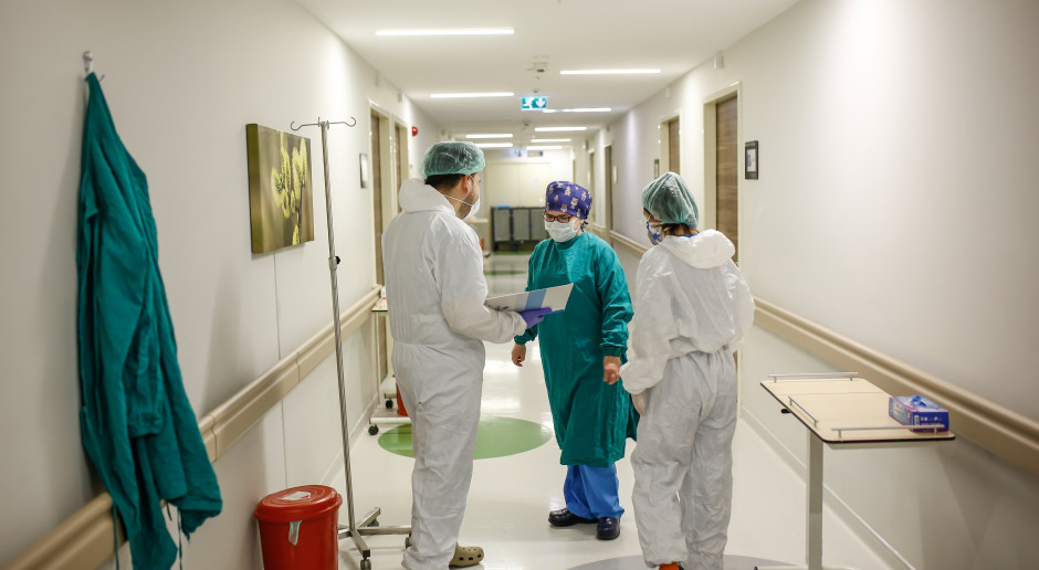 W Sejmie powstaje zespół ds. pracowników niemedycznych Fot. Shutterstock W Sejmie powstaje zespół ds. pracowników niemedycznych. "Opiekunowie też zaczynali od zera"