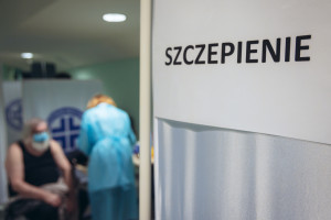 Dotychczas w Polsce wykonano ponad 57,8 mln szczepień przeciwko COVID-19