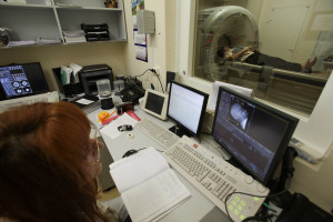 Szpital Wojewódzki wstrzymał przyjęcia na neurologii. Czterech zakażonych lekarzy