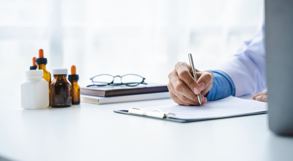 Wydłużono czas przyjmowania wniosków o egzamin PESF. Fot. Shutterstock PES dla farmaceutów w sesji wiosennej. Termin składania wniosków wydłużony