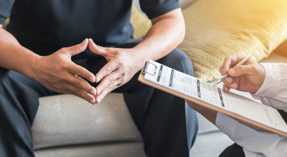 Eksperci wyjaśniają, że Polacy nie korzystają z badań profilaktycznych. Fot. Shutterstock Eksperci apelują: 50 proc. nowotworów można uniknąć nie paląc papierosów, zdrowo się odżywiając