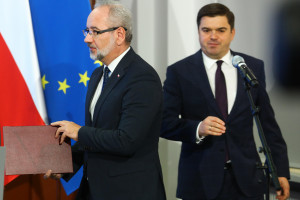 Andrusiewicz zapewnia, że ustawa o jakości wróci do Sejmu. 