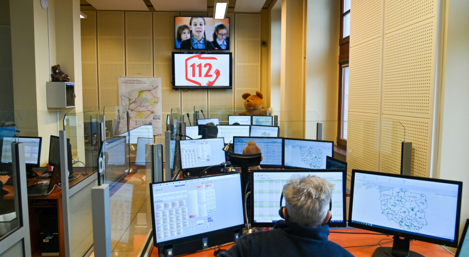 11 lutego Europejski Dzień Numeru Alarmowego 112. Ponad tysiąc operatorów odbiera 21 mln połączeń